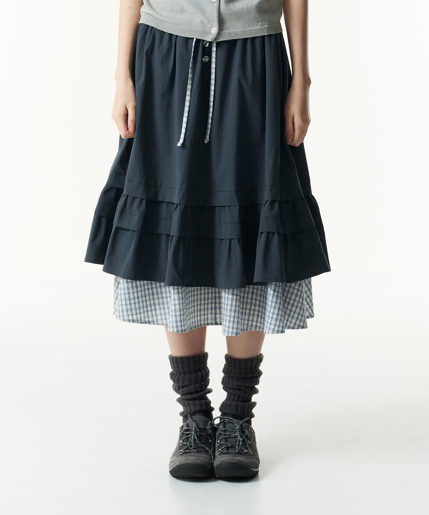 The Coldest Moment (W) Tcm Check Pintuck Layered Skirt (Navy)