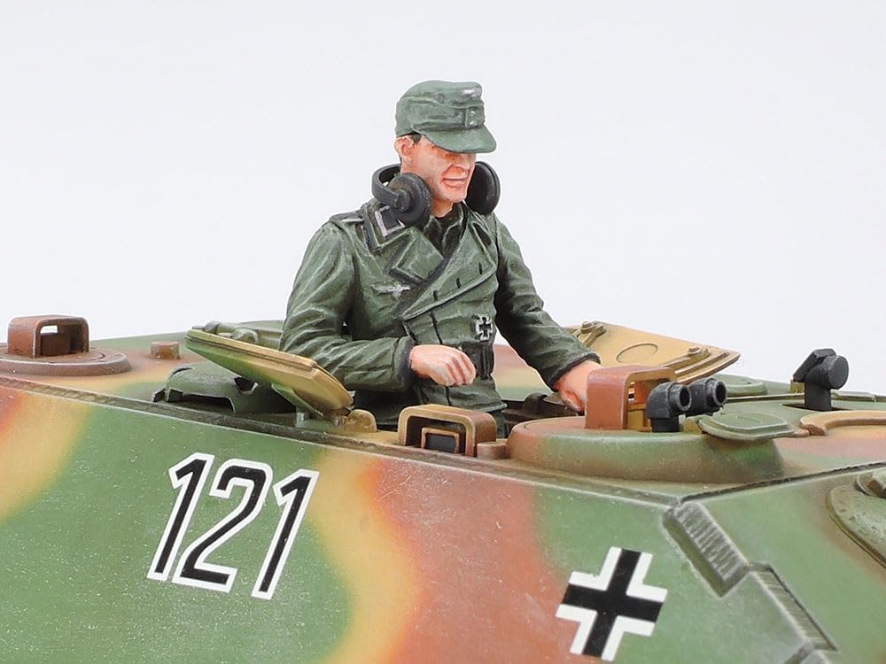 Tamiya Military Miniature Series 203 German Jagdpanther Late Production Tank Destroyer Plastic Model Kit 35203 No. 1/35
