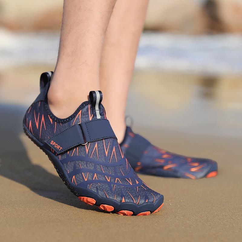 

Lightweight Non-Slip Water Shoes for Couples – Soft Sole Outdoor Beach & Hiking Sneakers 39
