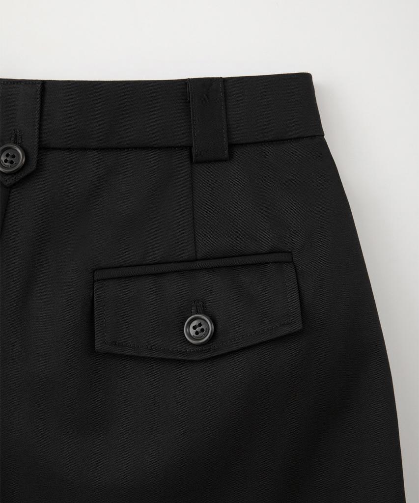 Sseomweeobeoteo Dave Cotton Short Pants - Black