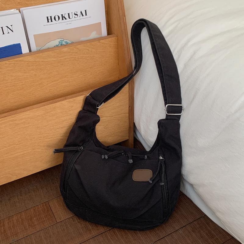 Winter new bag women s large capacity commuter backpack canvas fashion outing travel backpack чёрный 2600₽