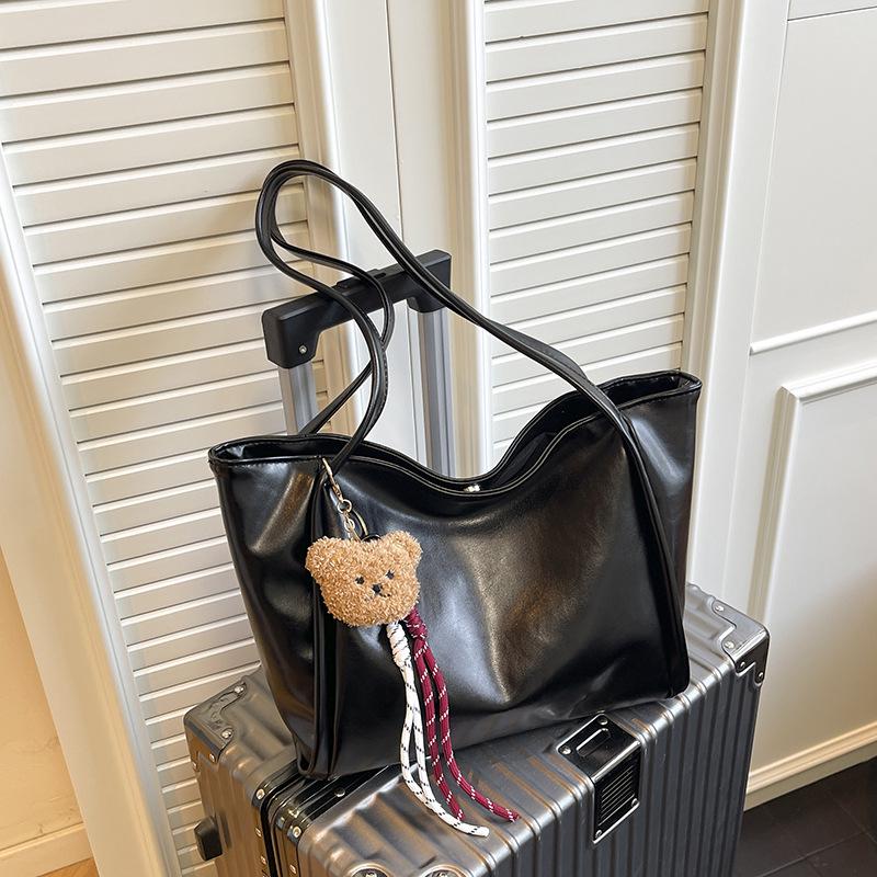 Korean Style Minimalist Women’s Shoulder Bag - Autumn/Winter 2025 Retro Design