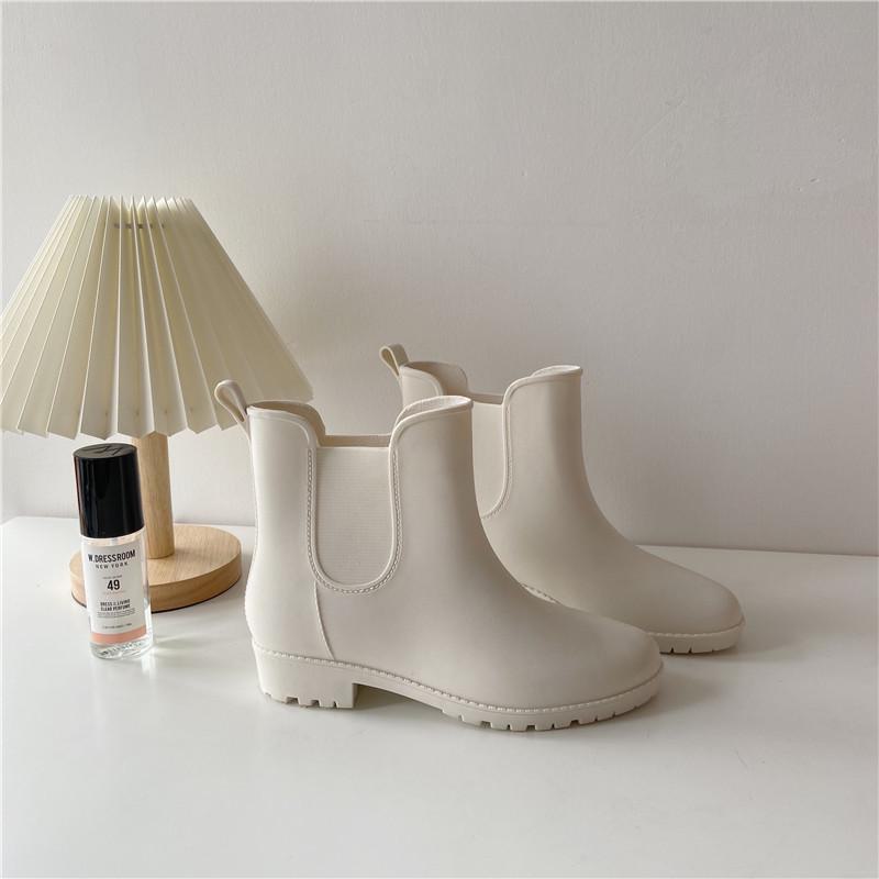 Fashionable Women's Waterproof Short Rain Boots - Non-Slip Velvet Rubber Shoes