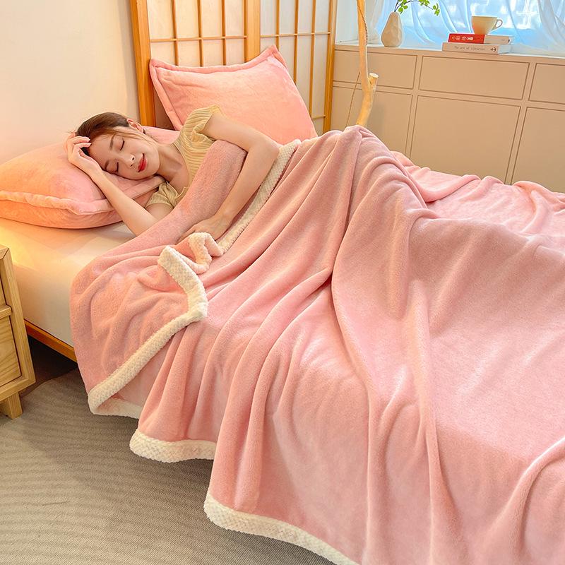 

2024 Уютное двухстороннее одеяло из молочного вельвета - Приятное к коже и высокой плотности для офисного сна 100x150 cm