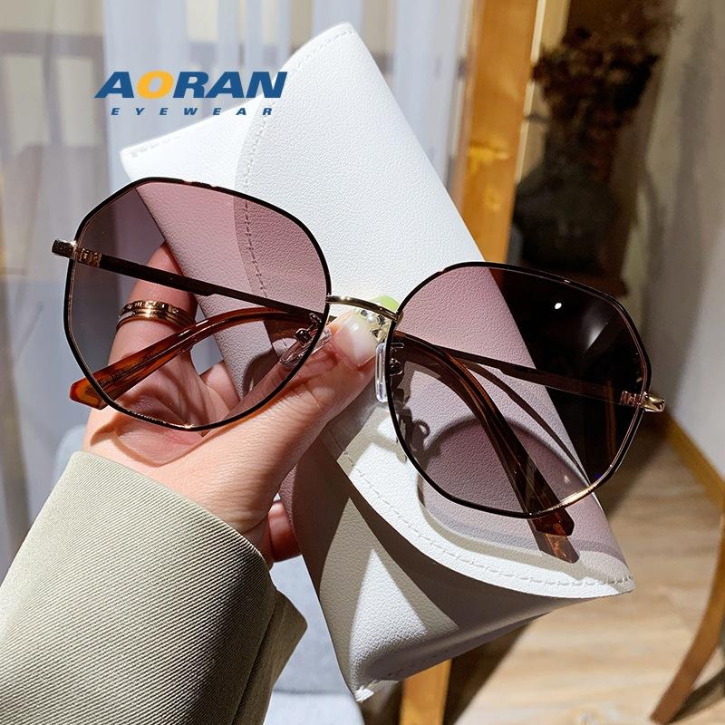 New polarized sunglasses for women, high-end, specifically for driving, UV protection, slimming effect for large faces, suitable for nearsighted