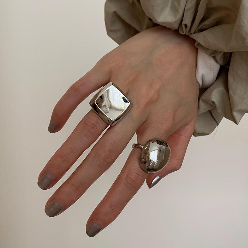 Personality Exaggerated Smooth Geometric Square Metal Ring Women'S Niche Unique Exquisite Fashion Versatile Ring Ring