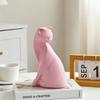 Minimalistische Rosa Katze Harzfigur Dekorative Skulptur Ornament mit Goldenen Ohrakzenten für Zuhause Wohnzimmer Tischplatte Display