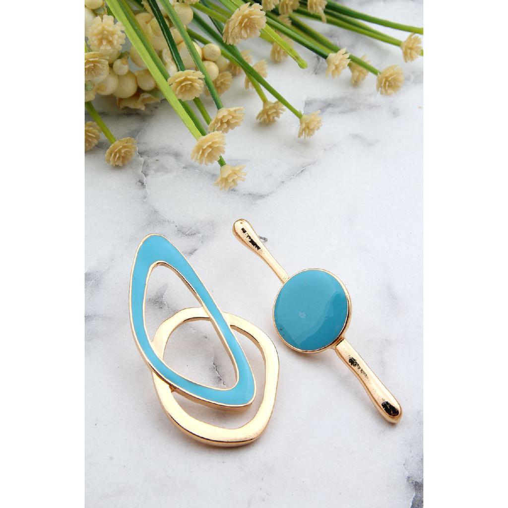 Black Asymmetrical Design Earrings