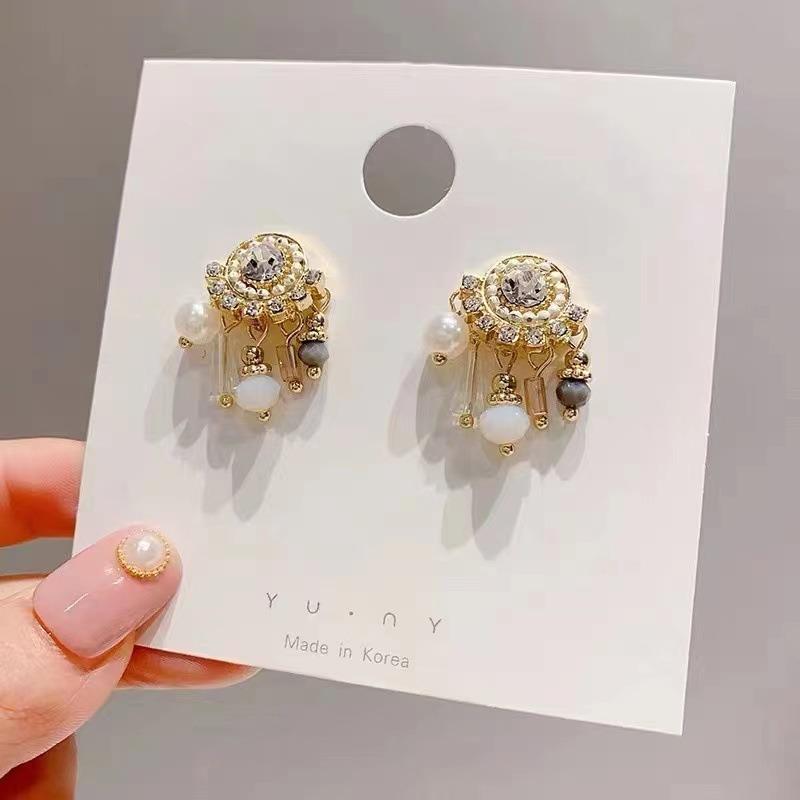 Silver needle fashion fringed heavy industry stud earrings retro pearl full diamond earrings temperament ear jewelry no ear clips