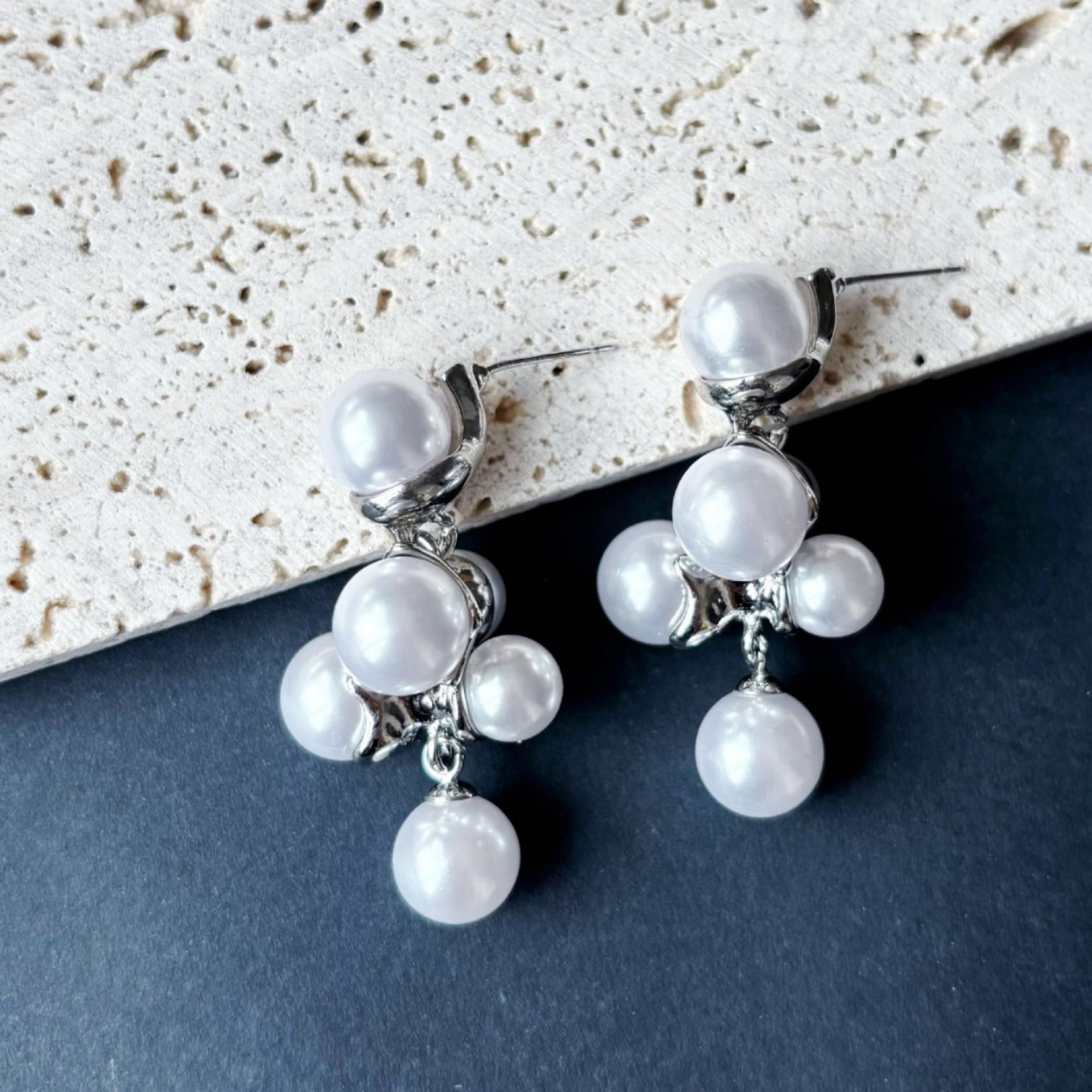 Exquisite Light Luxury Pearl Stud Earrings Inspired by Xu Yan Zhao Lusi - Fashionable and Versatile Electroplated 18K Real Gold