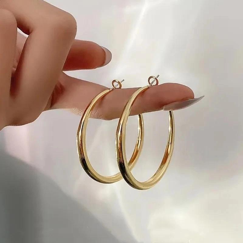 JWER Trendy Simple Silver Color Hoop Earrings For Women Girl Circle Round Minimalist Earrings Party NEW C-shape Jewelry Gifts