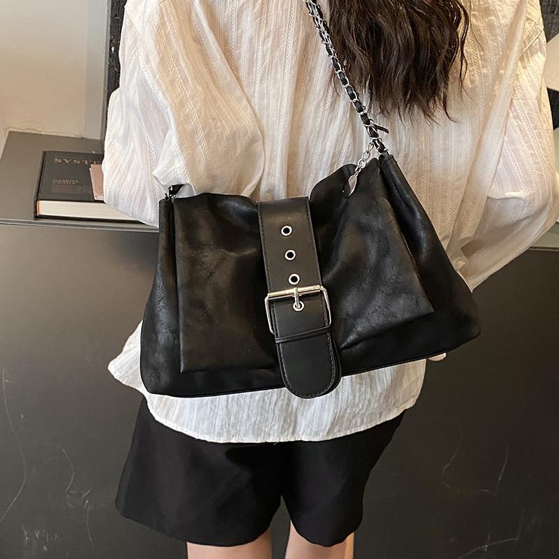 IELGY Large-Capacity Commuter Tote Bag Spring Summer Cross-Body All-Match Chain Shoulder Bag