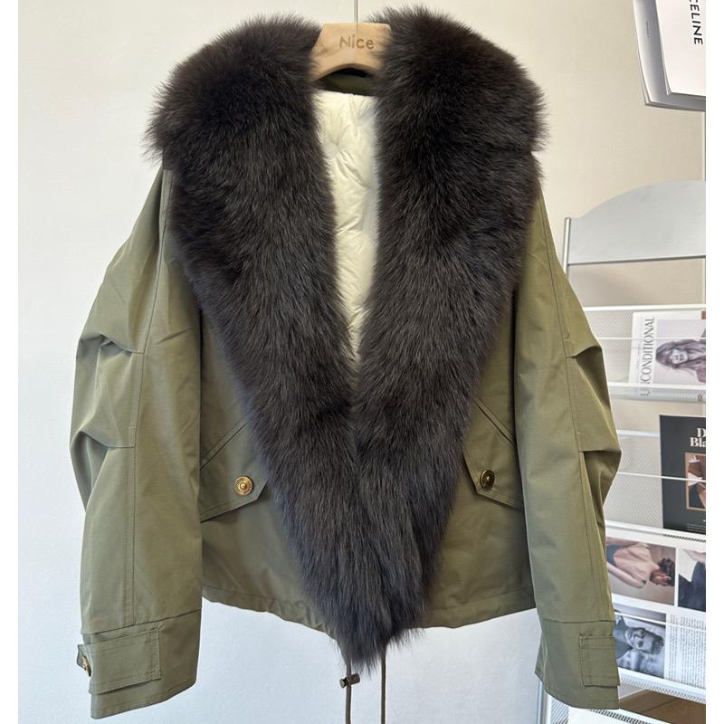 Damen Pelzmantel im Blazer-Stil mit Pelzkragen: Winter Weißer Entenflaum Parka im Biker-Stil