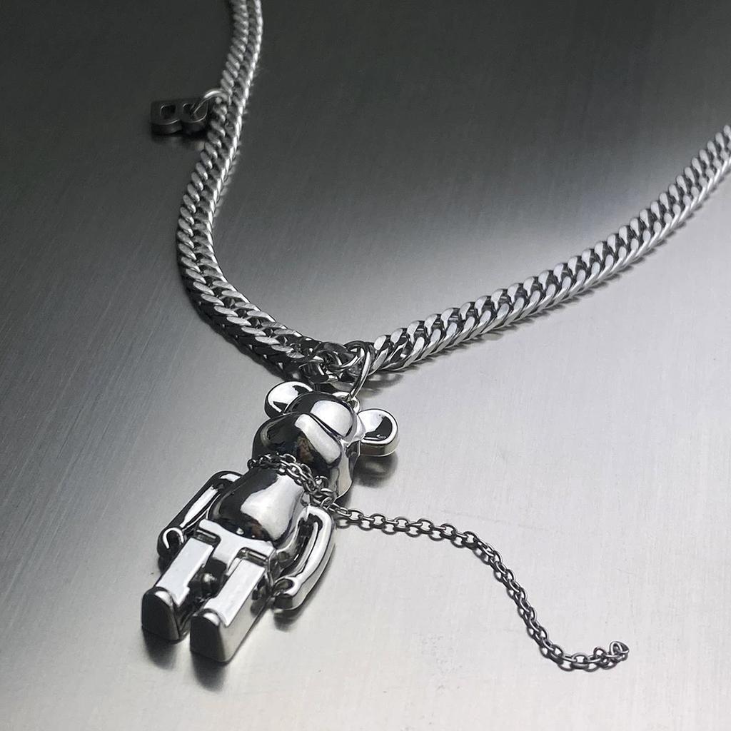 Tide cool hip hop chain blue bear B necklace men's and women's new niche design sweater sweater chain