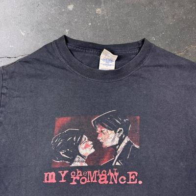 T-shirt Grafica My Chemical Romance Gerard Way Emo Band Anni 2000 | Piccola