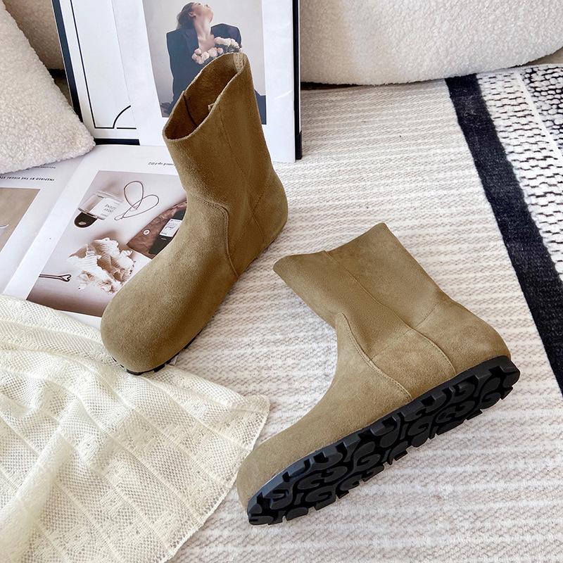 

Модные женские короткие ботинки 2025 Осень Зима Новые Роскошные Винтажные Уличные Нескользящие Модные Ботинки Удобная Мягкая Подошва Плоская Повседневная Обувь 39 верблюд