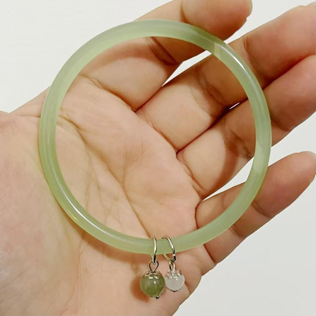 Von Xiaohongshu inspiriertes Retro-Quasten-Glockenarmband