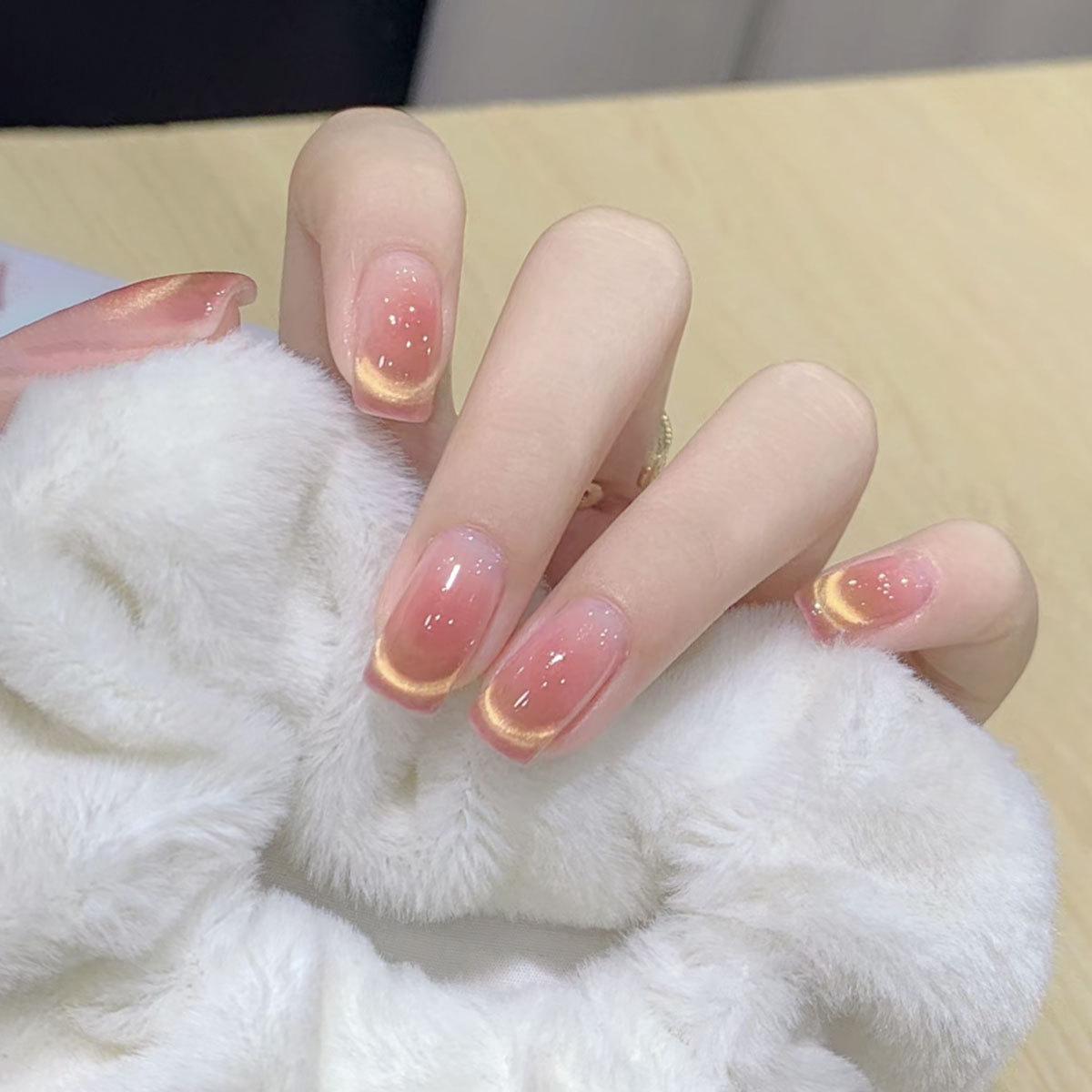 

Transparent Cat Eye Nude Pink Square Wearable Nail Tips