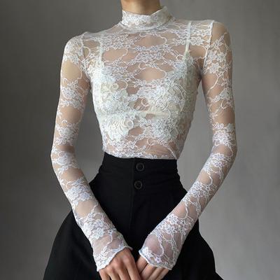 Grembiule da donna con collo alto e prospettiva in pizzo sottile e leggero, grembiule con protezione solare a fiori