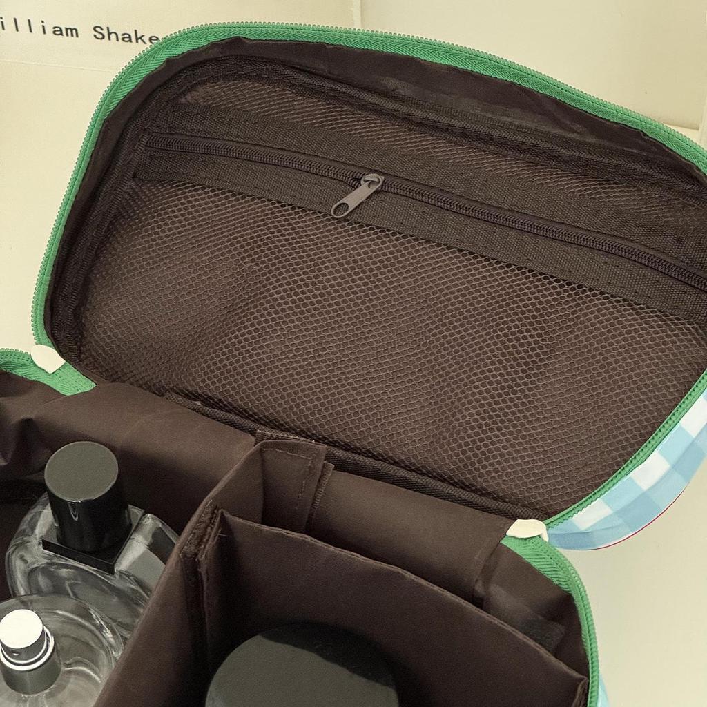 Korean Lucky Color Block Travel Makeup Bag, Large-Capacity, Water-Resistant Toiletry Organizer.