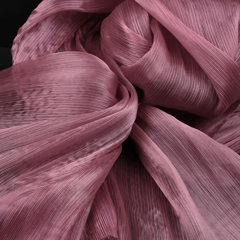 Shiny Pleated Organza Fabric for Elegant Wedding Dress Styling
