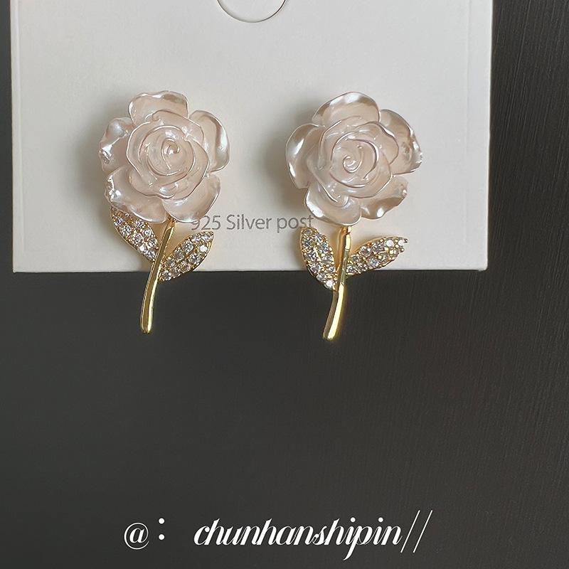 

Mori rose earless ear clips light luxury niche high-end stud earrings sweet fashion temperament flower earrings women