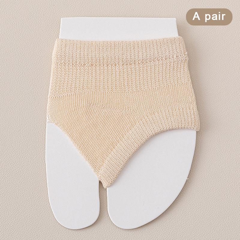 

Half Palm Socks For Women, Non-Slip Invisible Flip-Flops The Forefoot, Split-Toe Boat Socks Summer Thin Five-Finger Half Socks as the picture