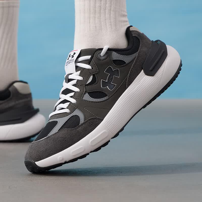 Унисекс легкие кроссовки Under Armour для бега и повседневной носки 40