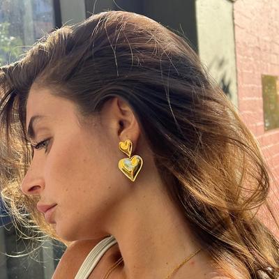 Orecchini Uworld Lusso Trendy a Forma di Doppio Cuore Acciaio Inossidabile Placcato Oro 18K Lisci Amore Titanio Pendenti Per Donne
