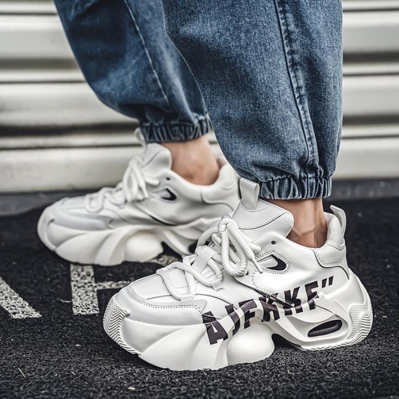 Men's Platform Sneakers Designer Fashion Graffiti Vulcanized Shoes Light Comfortable Height Increasing Casual Shoes Tenis Homem