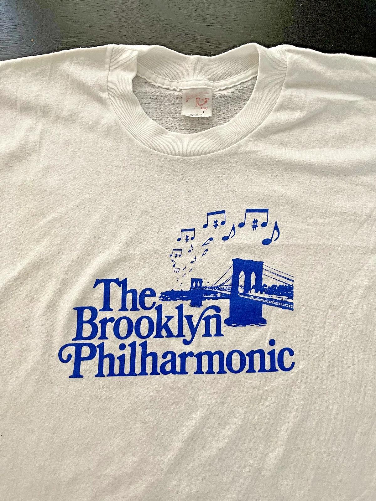 

Винтажная футболка 80-х THE BROOKLYN PHILHARMONIC, Белая, Бирка Tennessee River, Размер L 2XL