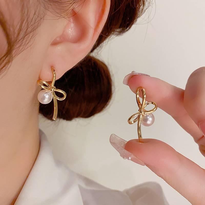 Geometric Minimalist Retro Women's Round Ball Ear Cuffs - Trendy Niche Design Earrings
