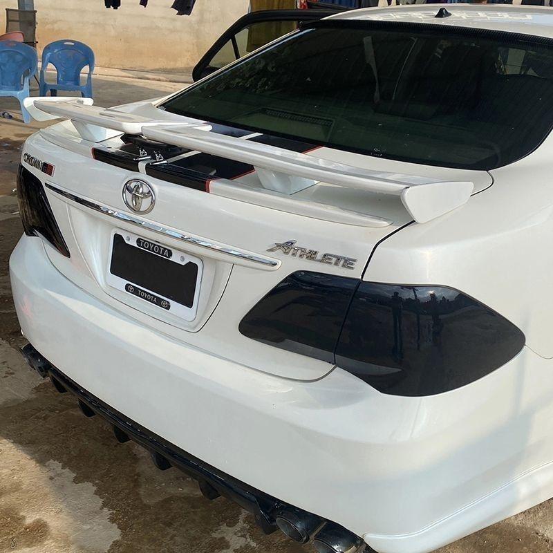 Universaler Seagull-Heckflügel ohne Bohren für Limousinen und Sportwagen