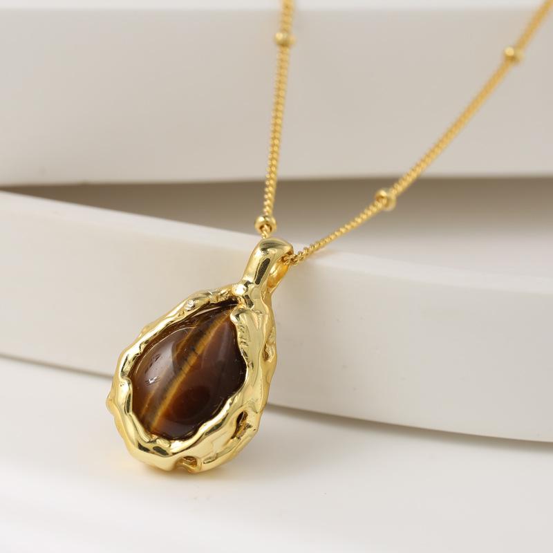 Irregular Niche Design Style Fashionable and High-end Clavicle Chain Necklace Decoration To Bestie Girlfriend Gift