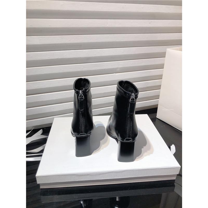 Hong Kong Pointed Thick Heel Short Boots Women's 2025 Spring and Autumn New European and American Elegant High Heel Boots Fashion Temperament Versat