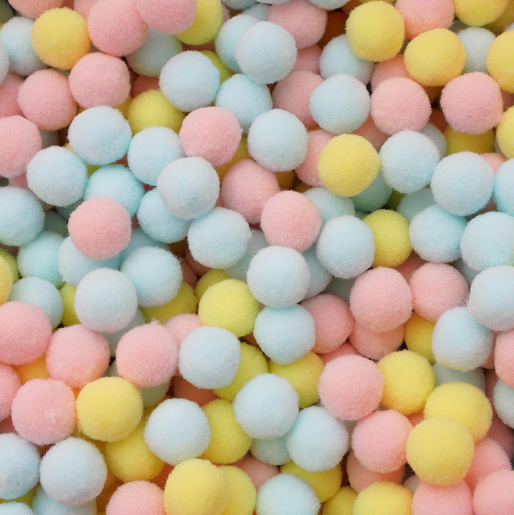 20-200 Stück Bunte Pompon-Plüschbälle Gemischte Farbe Kreatives Kinder-Handarbeitsmaterial Glitzer-Schaumstoffball DIY Bastelbedarf