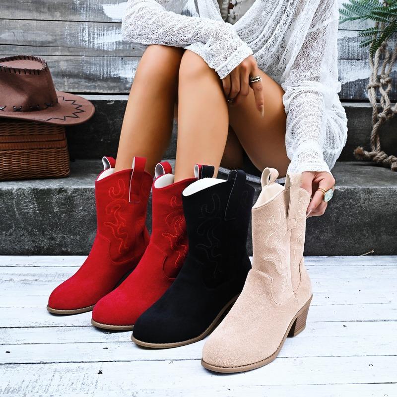Large size thick heel embroidered short boots women's autumn and winter fashion sleeve Martin boots snow boots women