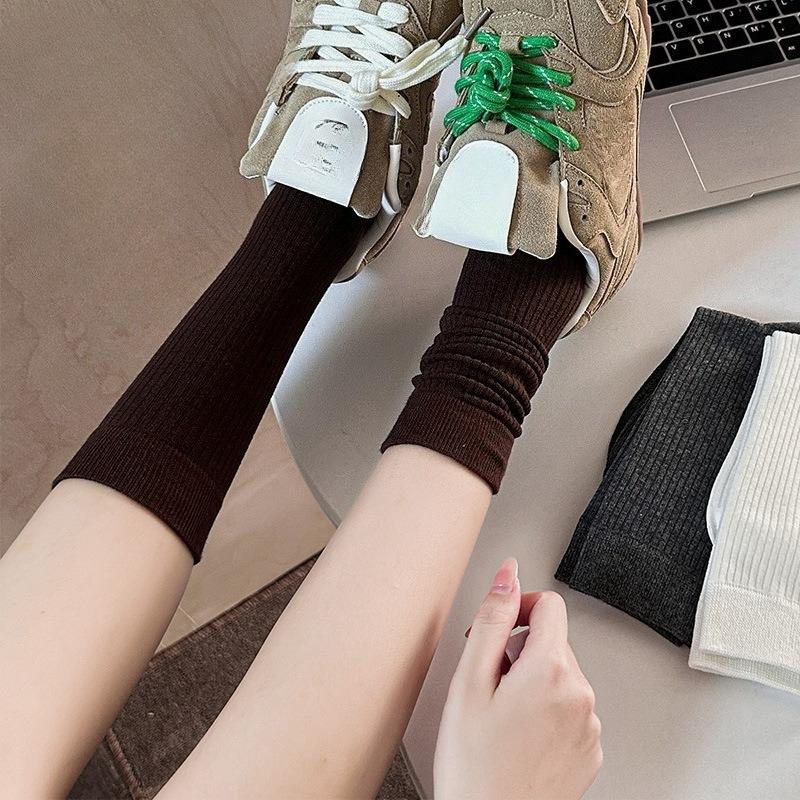 Ankela Red Socks for Women, Spring and Autumn, Mid-calf Socks, Cotton, Wine Red, Dark Red, Slender Long Socks