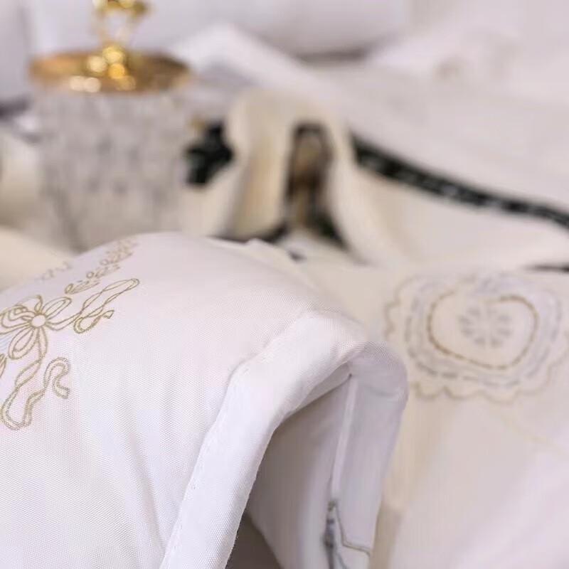 Erdos Premium 100% Wool Quilt