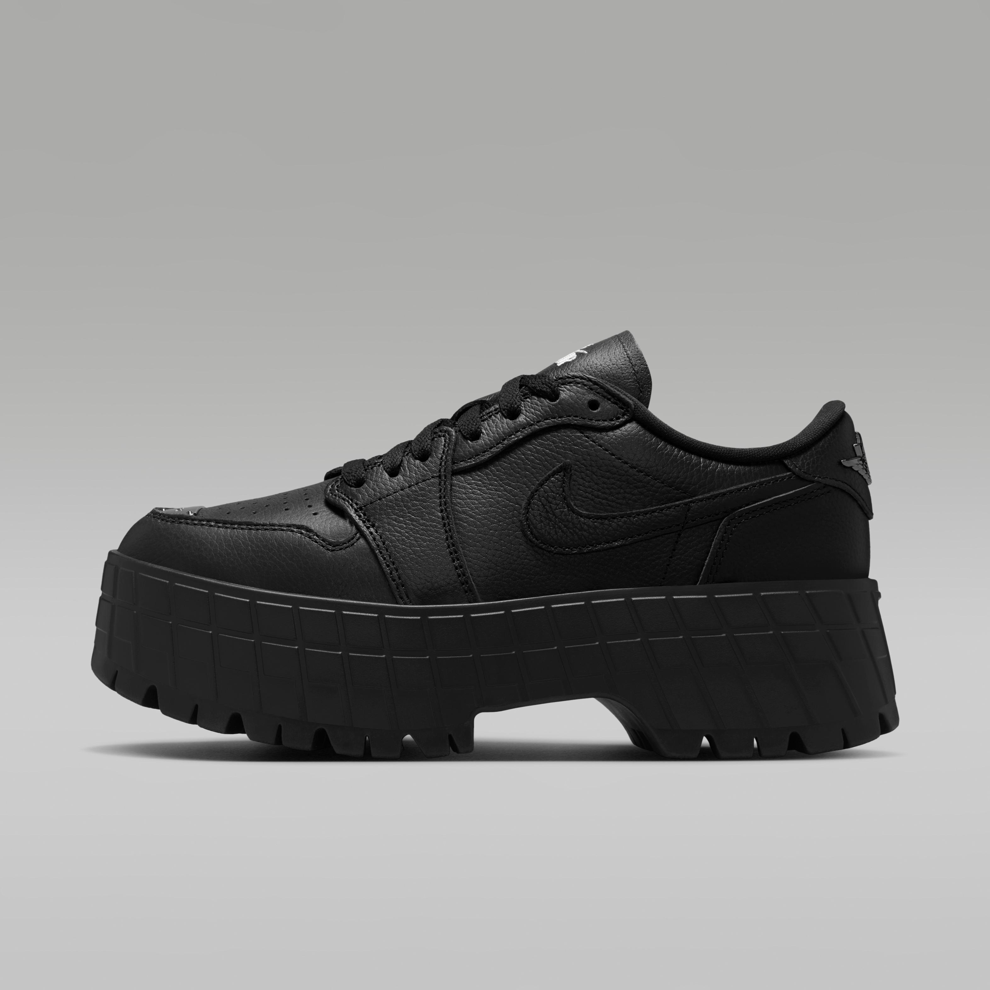 

Jordan 1 Low Brooklyn Black (Women s) 40