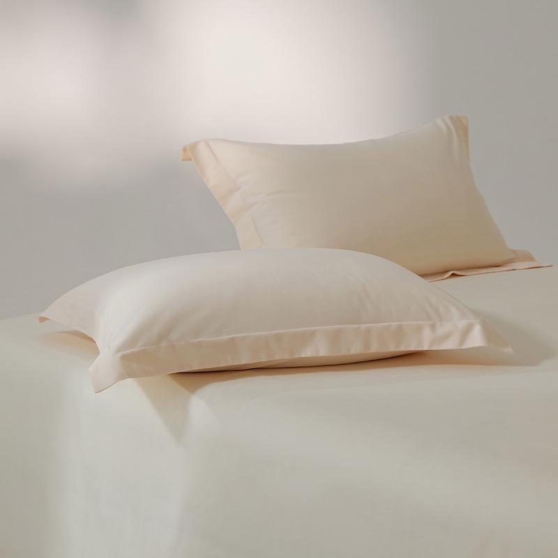 Set aus zwei Kissenbezügen aus gebürsteter langstapeliger Baumwolle - 100 Fadenzahl, Unifarbe, luxuriöses Gefühl