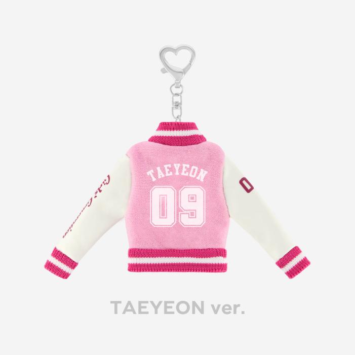 

Предзаказ Набор брелоков в виде куртки-бомбера к 18-летию Girls Generation TAEYEON
