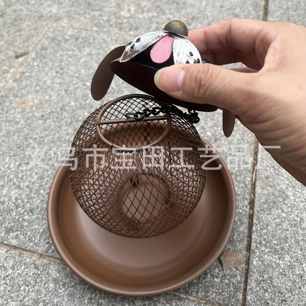 Metal Outdoor Wild Bird Feeder Squirrel-proof Bird Feeder for Garden Patio Outdoor Decoration