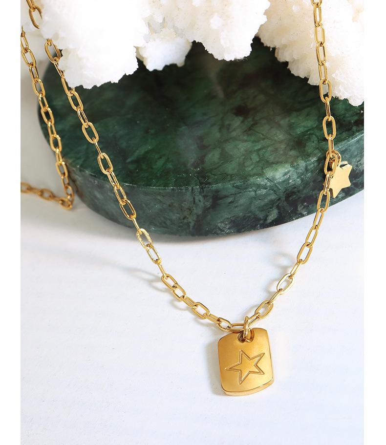 Five-Pointed Star Square Pendant Hoodie Necklace for Women – Titanium Steel Clavicle Chain with a Unique Christmas Design.