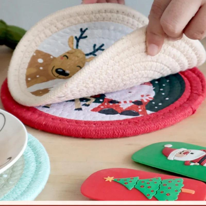 Christmas Printed Round Coasters Elf Snowman Insulated Non-slip  Anti-scald Woven Mat Home and Decoration Kitchen Utensils