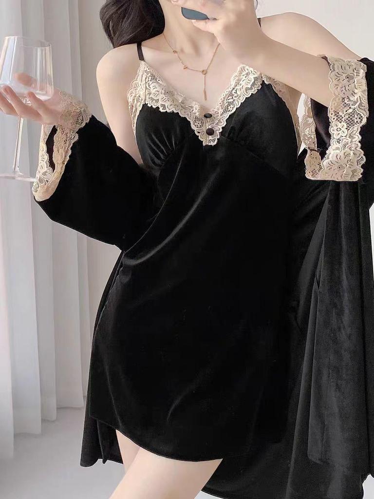 Velvet Lace Slit Nightgown & Robe Set with Spaghetti Straps and Built-in Pads for Autumn/Winter.