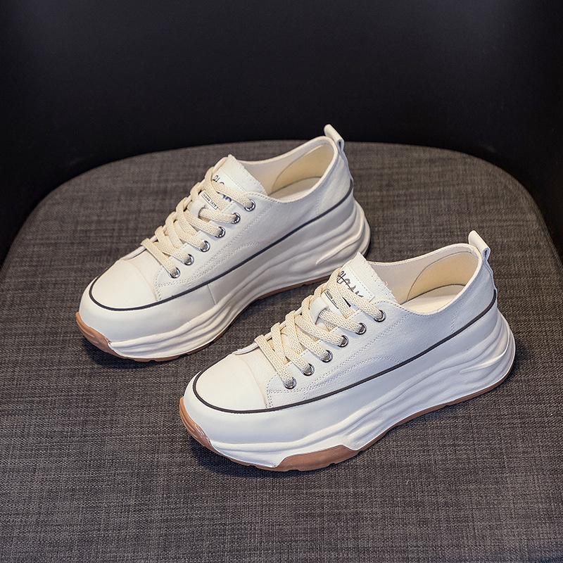 2025 new casual fashion versatile platform canvas shoes women's retro niche ins casual sports white shoes