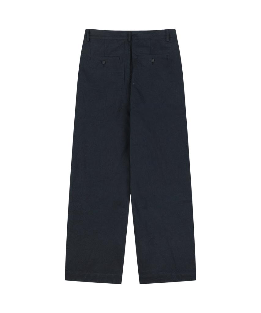 YOUNEEDGARMENTS Crease One Tuck Straight Pants (Black)