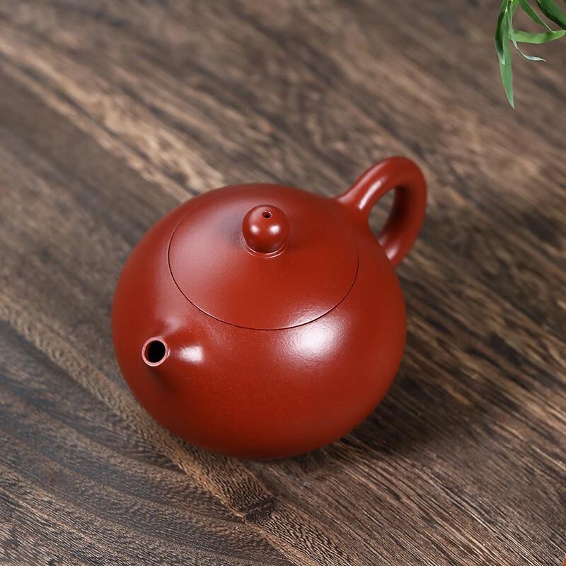 Yixing Zisha Tea Set - Xishi Teapot & Cups