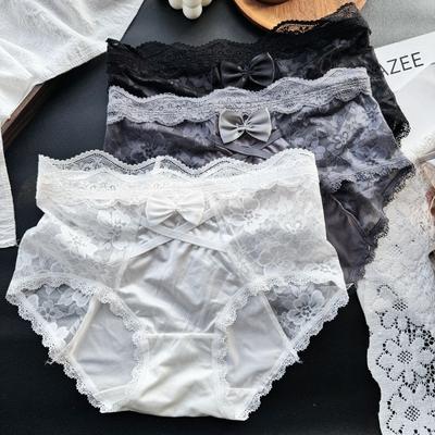 Kelnaitės – Bikiniai, siaurikės, hipsteriškos kelnaitės, glaudės ir retro stiliaus kelnaitės